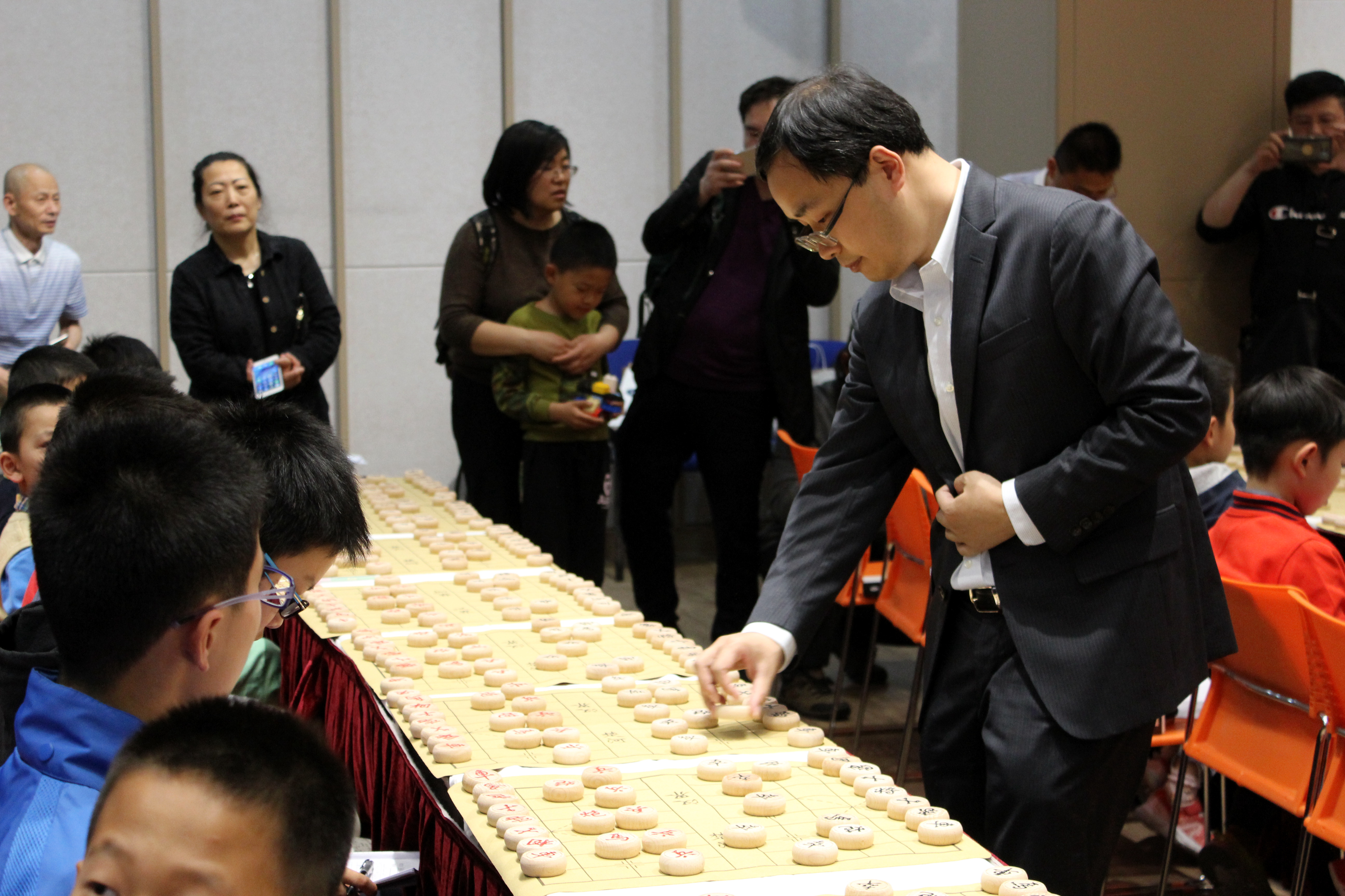 2018年上海城市业余联赛智力运动会开幕式暨"胡荣华象棋培训实践基地"
